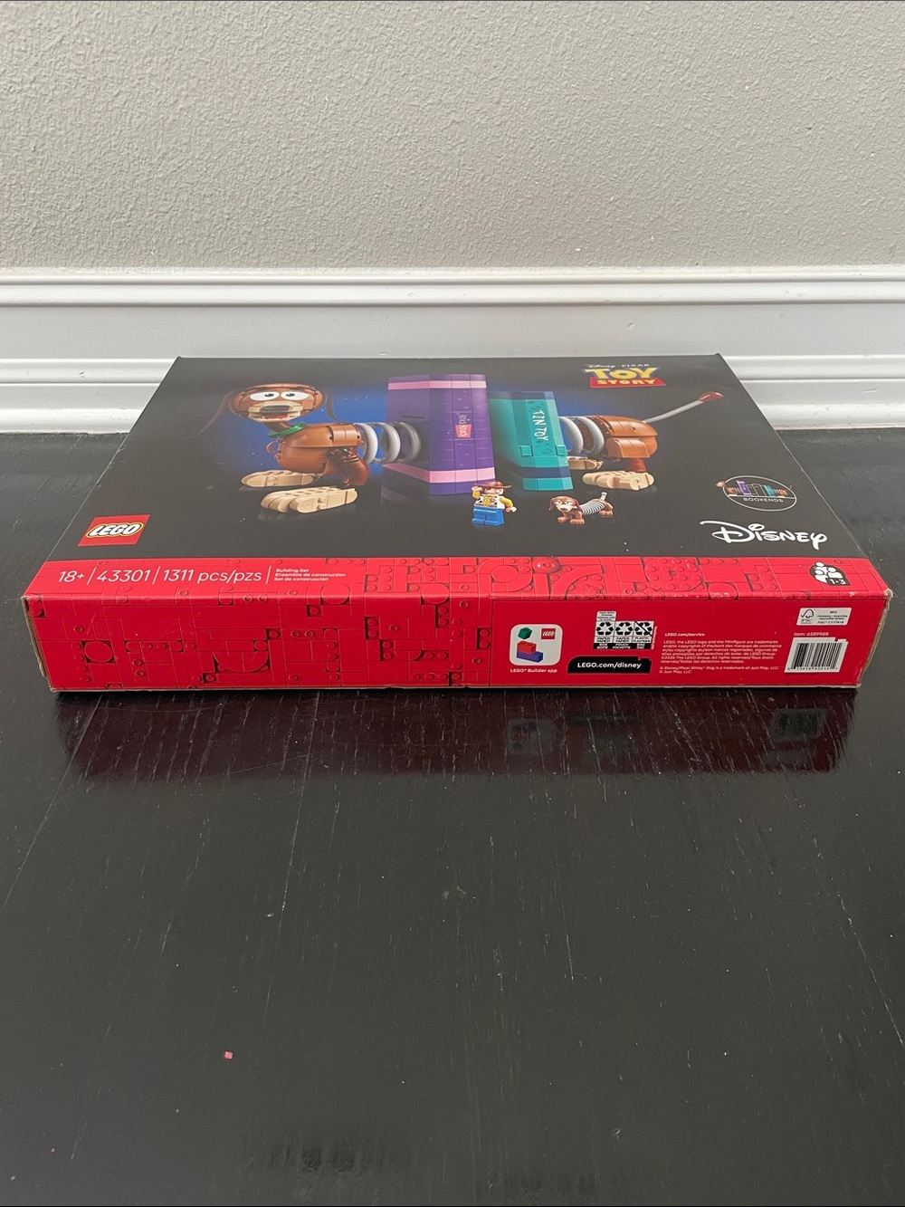 LEGO Disney™ Toy Story Slinky Dog
Bookends - Picture 6 of 16